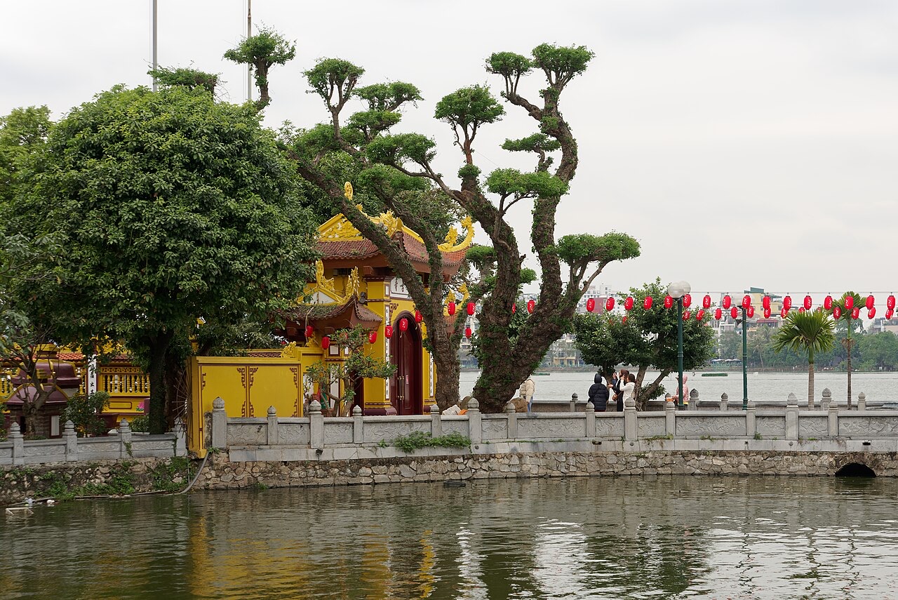 File:Tran Quoc Pagoda, Hanoi, Vietnam, 20240123 1211c 3302.jpg